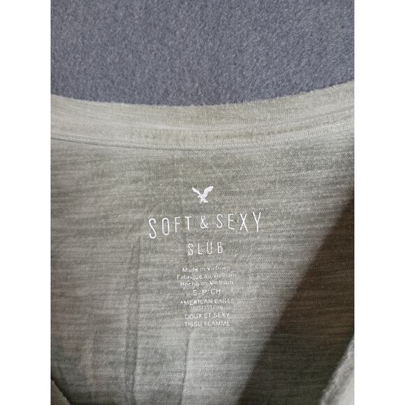 American eagle green long sleeve top size small - Picture 2 of 3